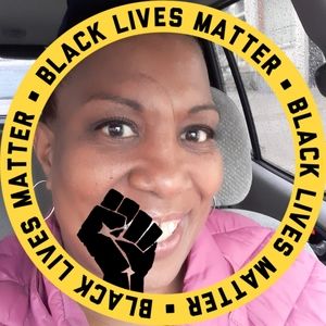 Meet your Posher, Ramona